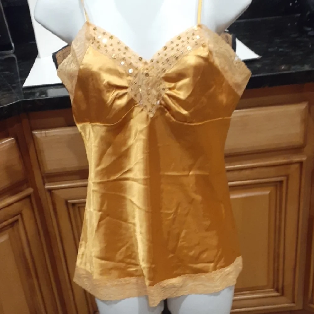 NWT Elegant Gold Satin Women's Camisole Top Lace Trim At Bodice And Hem Sz Med. - Picture 1 of 3